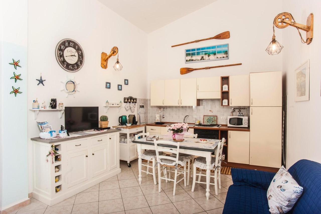Casa Vacanze Luna Pula Exteriör bild